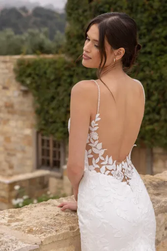 Elissar Bridal Style #Freya #12 backface vertical cropped thumbnail