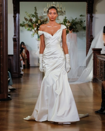 Monique Lhuillier Lennon #0 default frontface vertical thumbnail