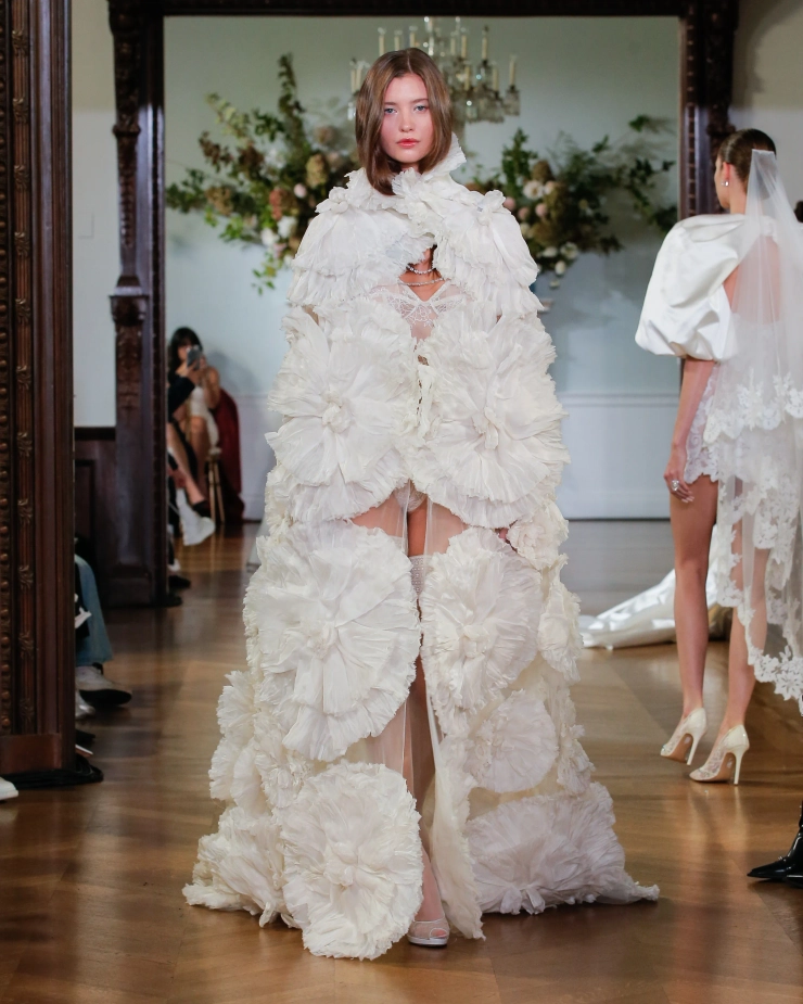 Monique Lhuillier Paisley Image