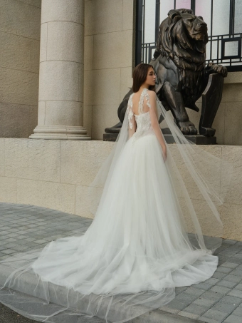 Choie Bridal Caelira #2 default backface vertical thumbnail