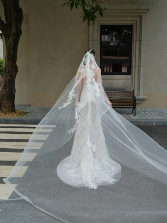 Choie Bridal Sora #2 default backface vertical thumbnail