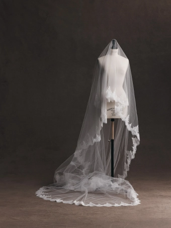 Leah Da Gloria Willa Veil #1 vertical thumbnail