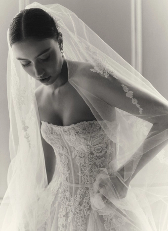 Leah Da Gloria Style #Ondine #5 frontface vertical cropped thumbnail