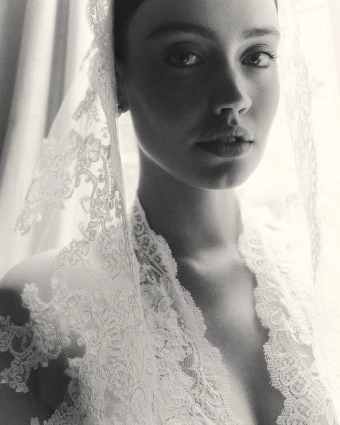 Leah Da Gloria Style #Regina Veil #5 frontface vertical cropped thumbnail