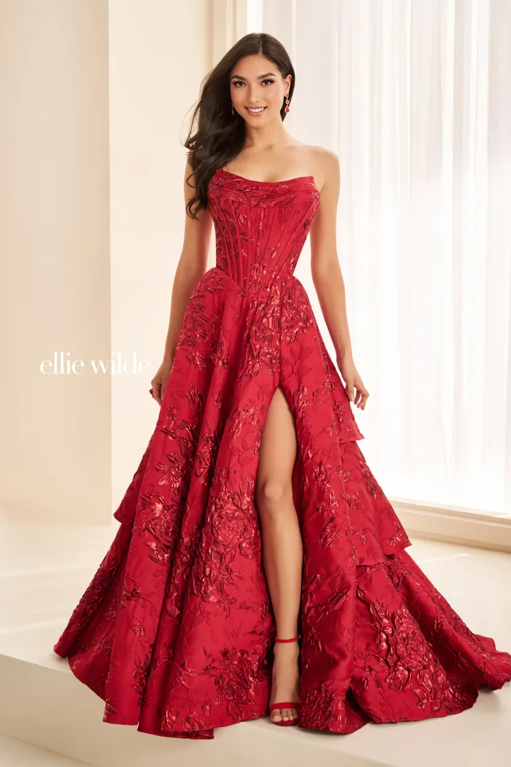 Ellie Wilde Image