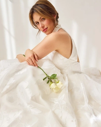 Lea-Ann Belter Style #Joan #4 vertical cropped thumbnail