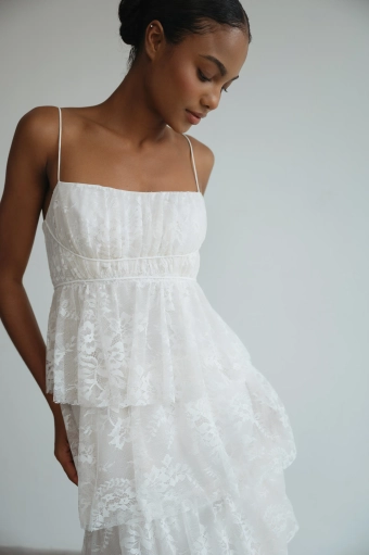 Jenny Yoo 22667 $13 frontface vertical cropped thumbnail