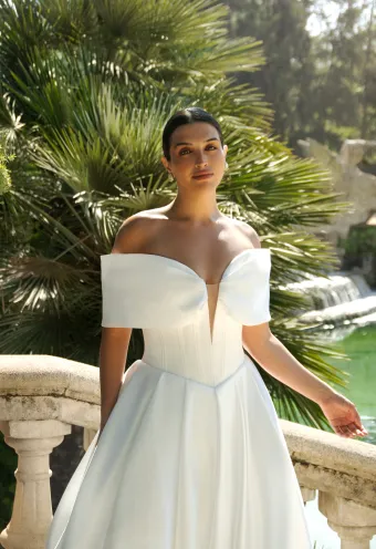 Fler Plus Size Ariel #0 default frontface vertical cropped thumbnail