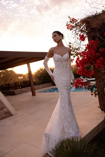 Demetrios 1598 #1 frontface vertical thumbnail