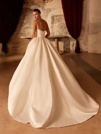 Pronovias Benedet #3 default backface vertical thumbnail