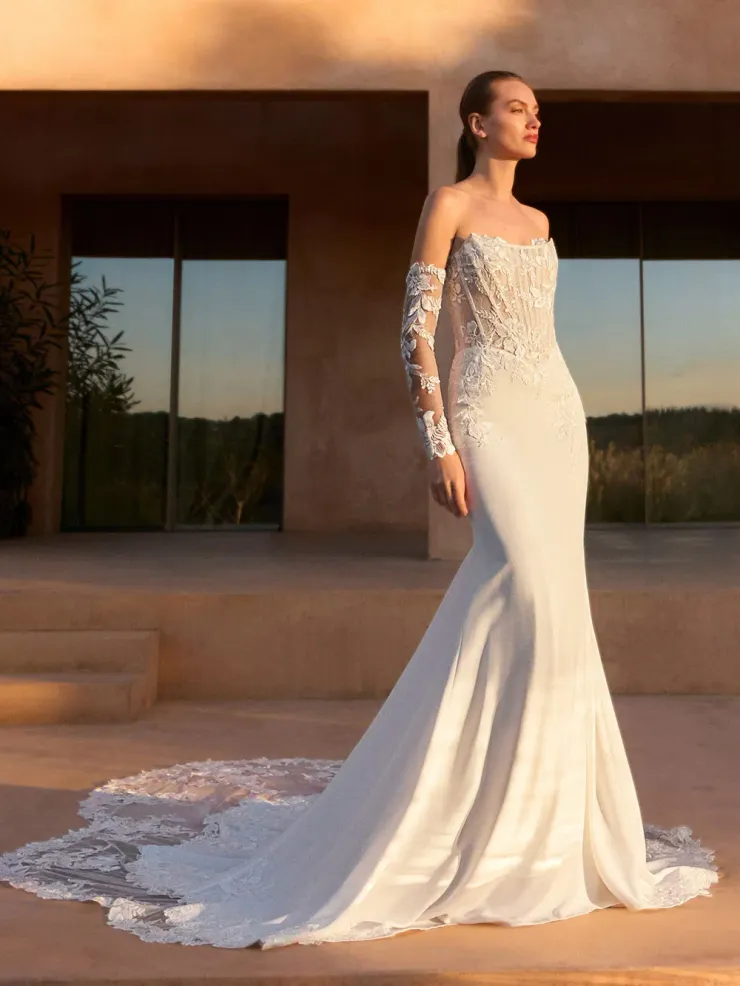 Pronovias Catryl Image