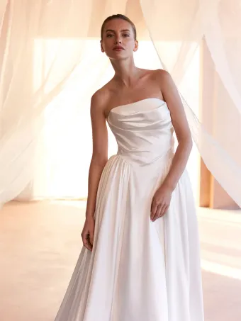Pronovias Elihana #2 frontface vertical cropped thumbnail