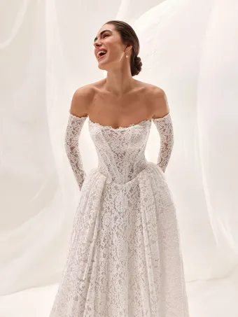 Pronovias Gevia #1 frontface vertical cropped thumbnail