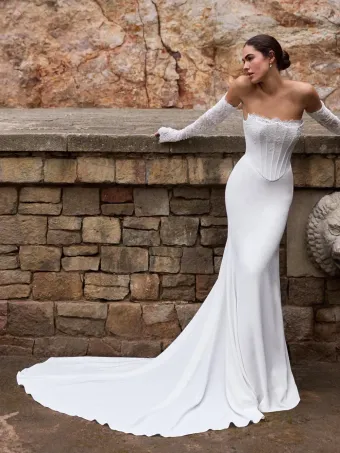 Pronovias Junyia #0 default frontface vertical thumbnail