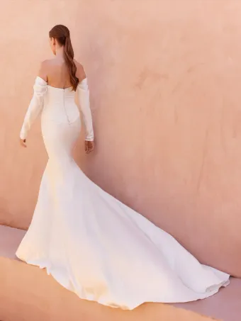 Pronovias Tzara #2 default backface vertical thumbnail