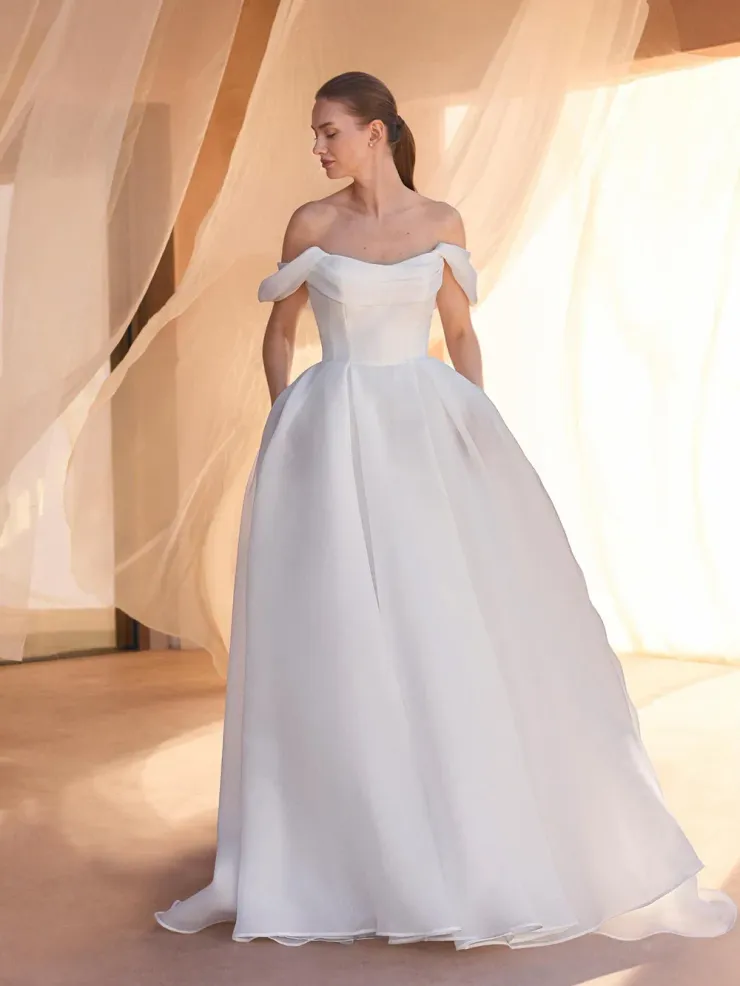 Pronovias Zelias Image