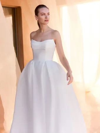 Pronovias Zelias #2 frontface vertical cropped thumbnail