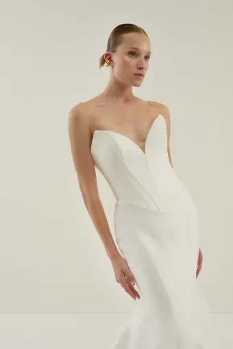 Demetrios Alta Moda #AM97 #2 frontface vertical cropped thumbnail