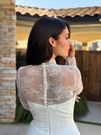 Evelyn Bridal Vallen #4 backface vertical cropped thumbnail
