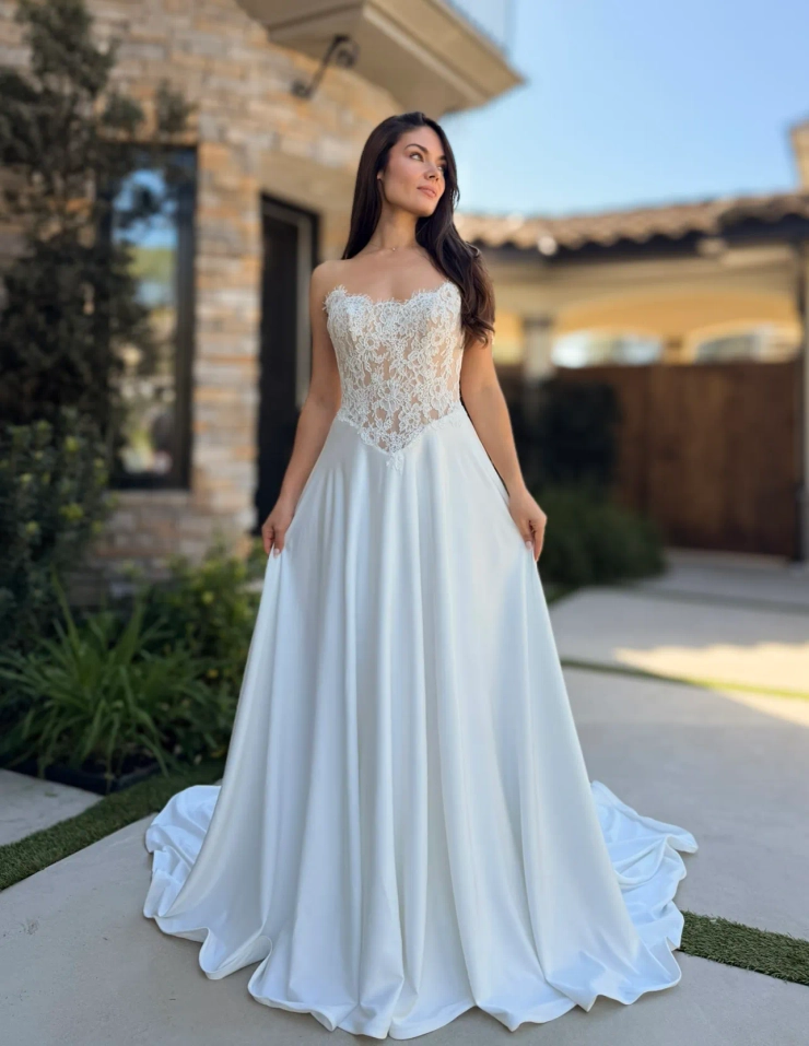 Evelyn Bridal E2666 Image