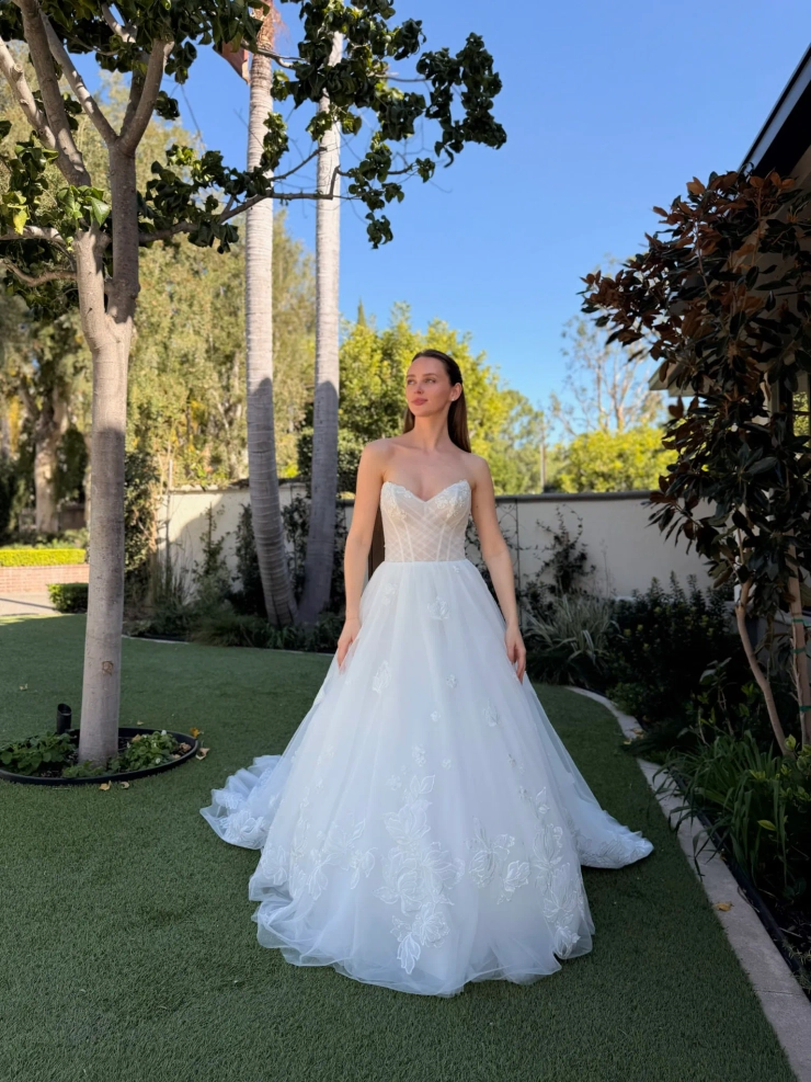 Evelyn Bridal E2669 Image