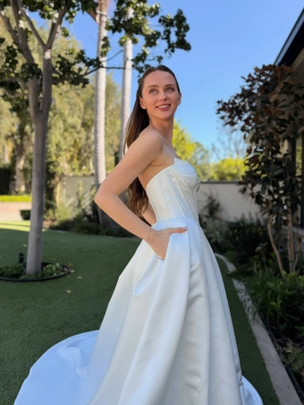 Evelyn Bridal Veya #3 vertical cropped thumbnail