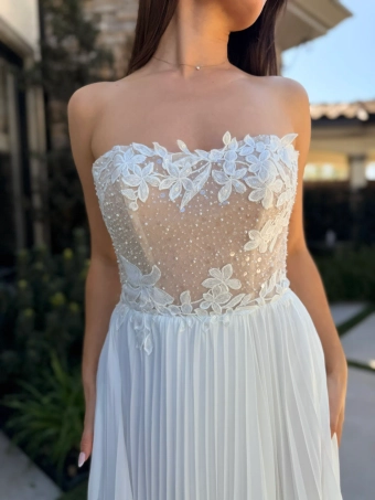 Nantes Collection by Evelyn Bridal Lumaire #3 frontface vertical cropped thumbnail