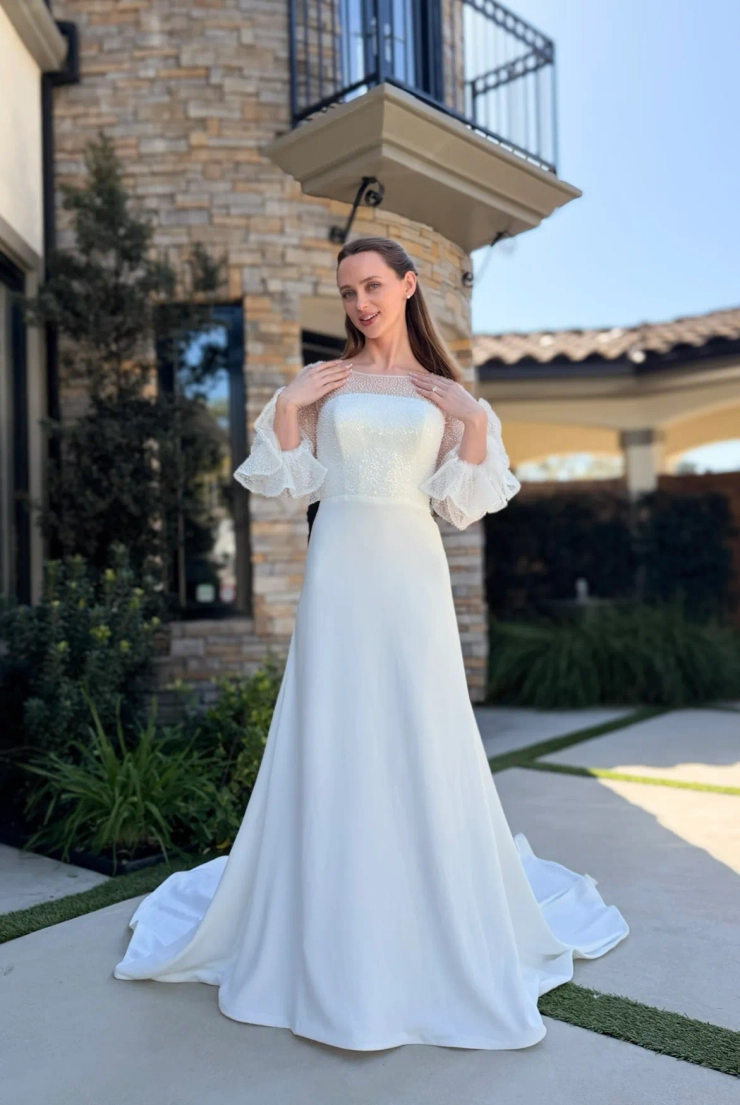 Nantes Collection by Evelyn Bridal Calira Image