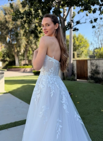 Nantes Collection by Evelyn Bridal Laura #4 backface vertical cropped thumbnail