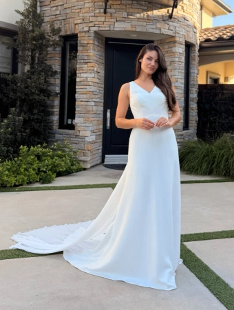 Nantes Collection by Evelyn Bridal Aeris #1 frontface vertical thumbnail