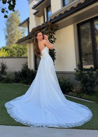 Nantes Collection by Evelyn Bridal Lorren #1 default backface vertical thumbnail