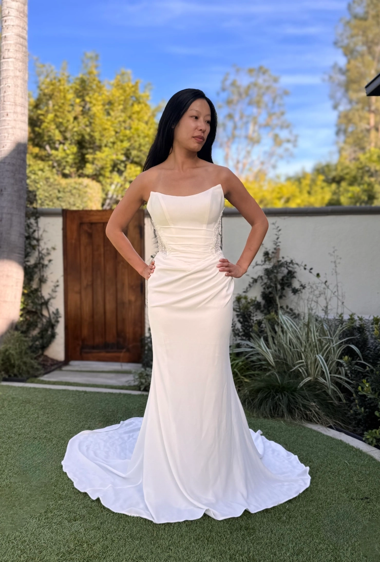 Nantes Collection by Evelyn Bridal Soreya Image