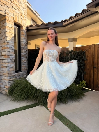 Nantes Collection by Evelyn Bridal Rielle #1 frontface vertical thumbnail