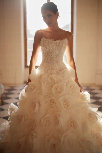 Luce Sposa Anette #6 frontface vertical cropped thumbnail