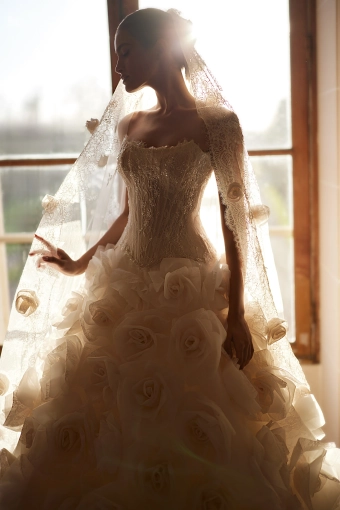 Luce Sposa Anette #8 frontface vertical cropped thumbnail