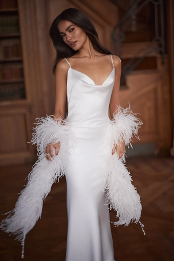 Luce Sposa Bruna #6 frontface vertical cropped thumbnail