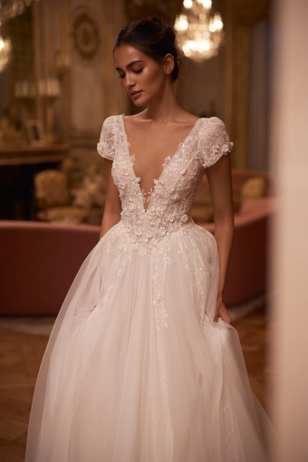 Luce Sposa Ellen #3 frontface vertical cropped thumbnail