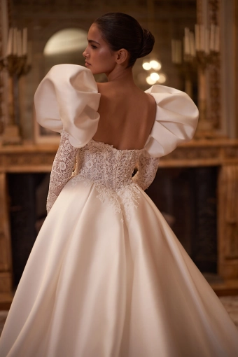 Luce Sposa Luana #5 backface vertical cropped thumbnail