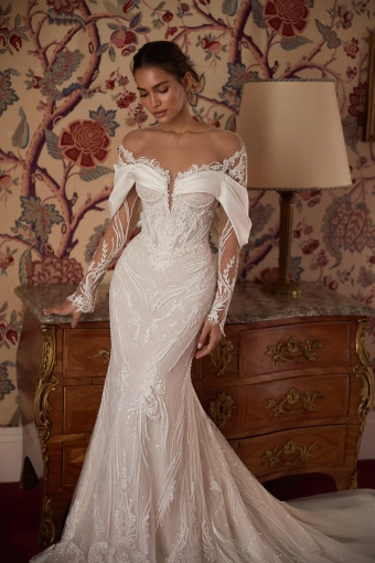 Luce Sposa Paloma #5 frontface vertical cropped thumbnail