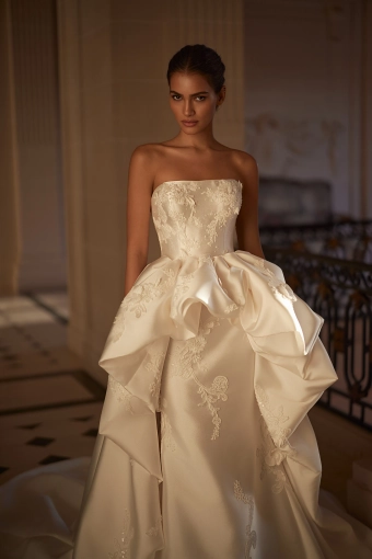 Luce Sposa Rayssa #3 frontface vertical cropped thumbnail
