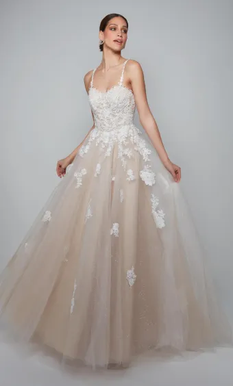 Alyce Paris 7084  A-line Wedding Dress with Sweetheart Neckline and Appliques #1 frontface vertical thumbnail