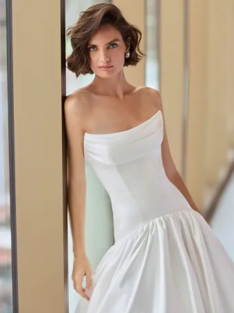 Paloma Blanca P5215 #2 frontface vertical cropped thumbnail