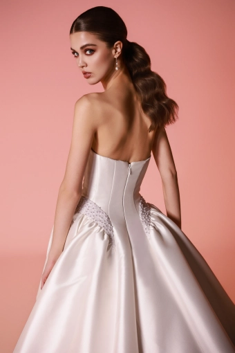 Dany Tabet #Adira #7 backface vertical cropped thumbnail