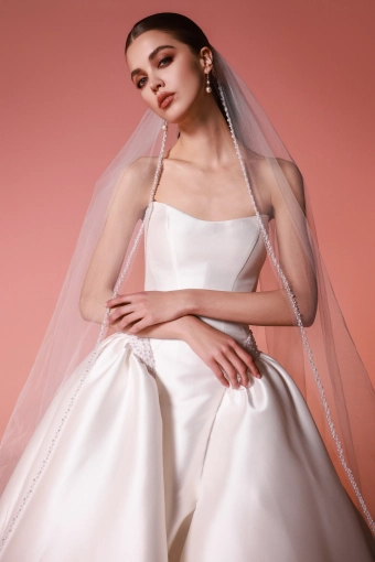 Dany Tabet #Adira #5 frontface vertical cropped thumbnail