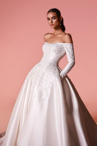 Dany Tabet #Alpine #6 frontface vertical cropped thumbnail