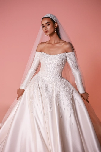 Dany Tabet #Alpine #9 frontface vertical cropped thumbnail