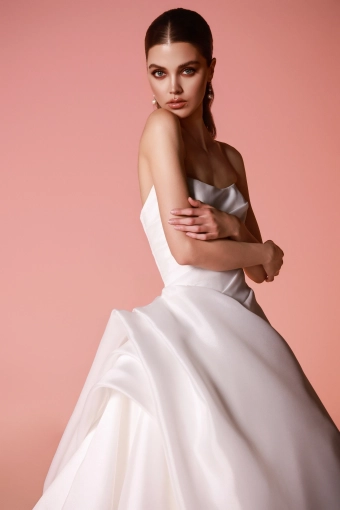 Dany Tabet #Anara #4 frontface vertical cropped thumbnail