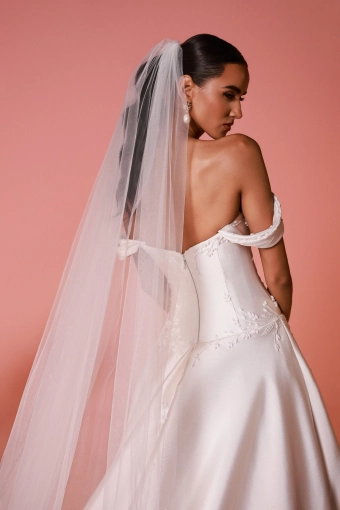 Dany Tabet #Avella #5 backface vertical cropped thumbnail