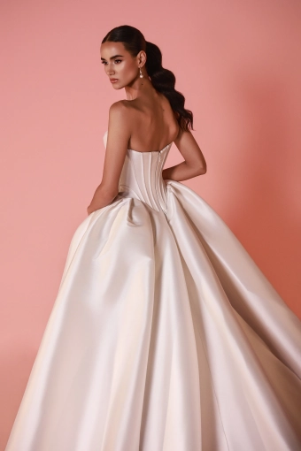 Dany Tabet #Cedra #13 backface vertical cropped thumbnail