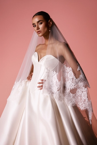 Dany Tabet #Cedra #8 frontface vertical cropped thumbnail